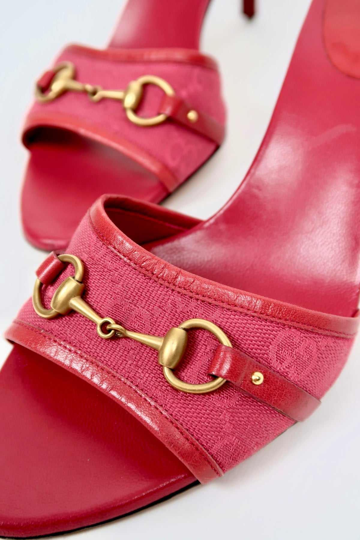 Gucci Tom Ford GG monogram horsebit heel detail